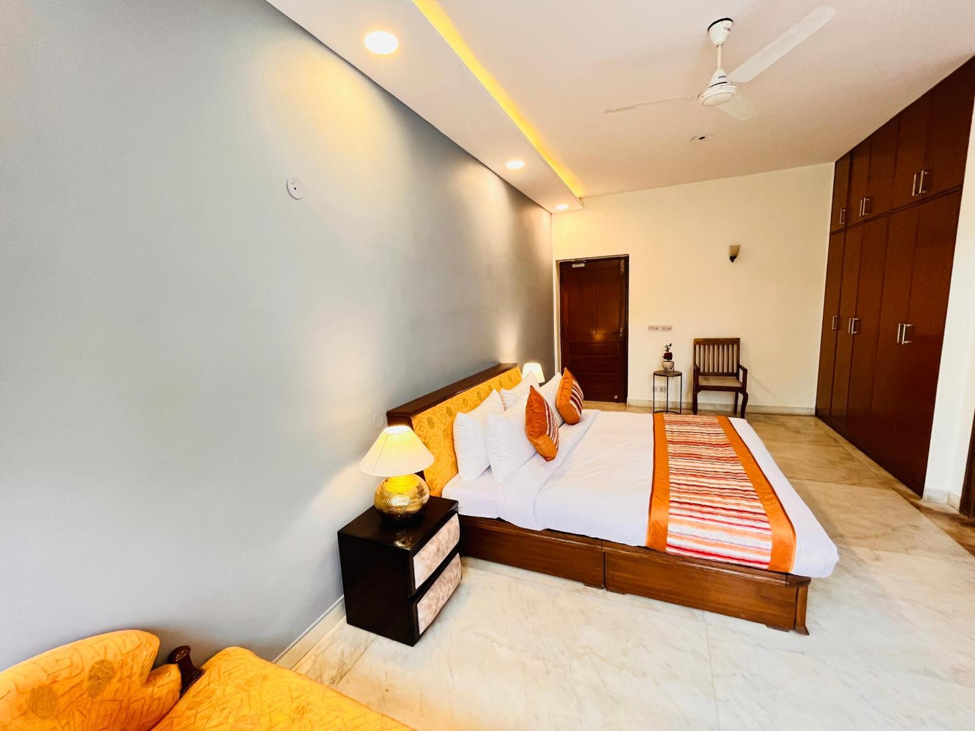 Grove Residency Hauz Khas New Delhi Couple Friendly Hotel Exterior photo